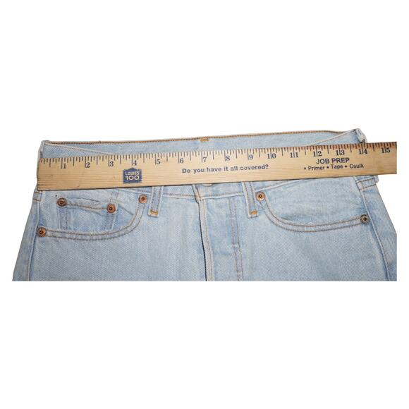 Levi’s 501 Distressed Light Wash Jeans Women’s 26 Raw Hem Vintage Straight Leg - Picture 8 of 10